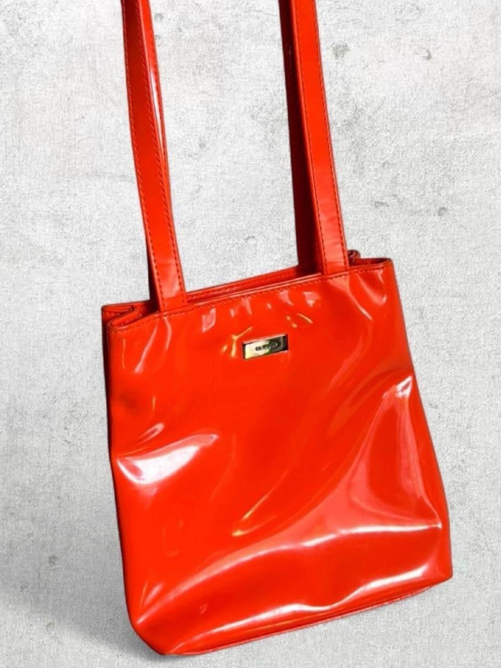 Y2K/Vintage Guess Orange Small Shoulder Tote